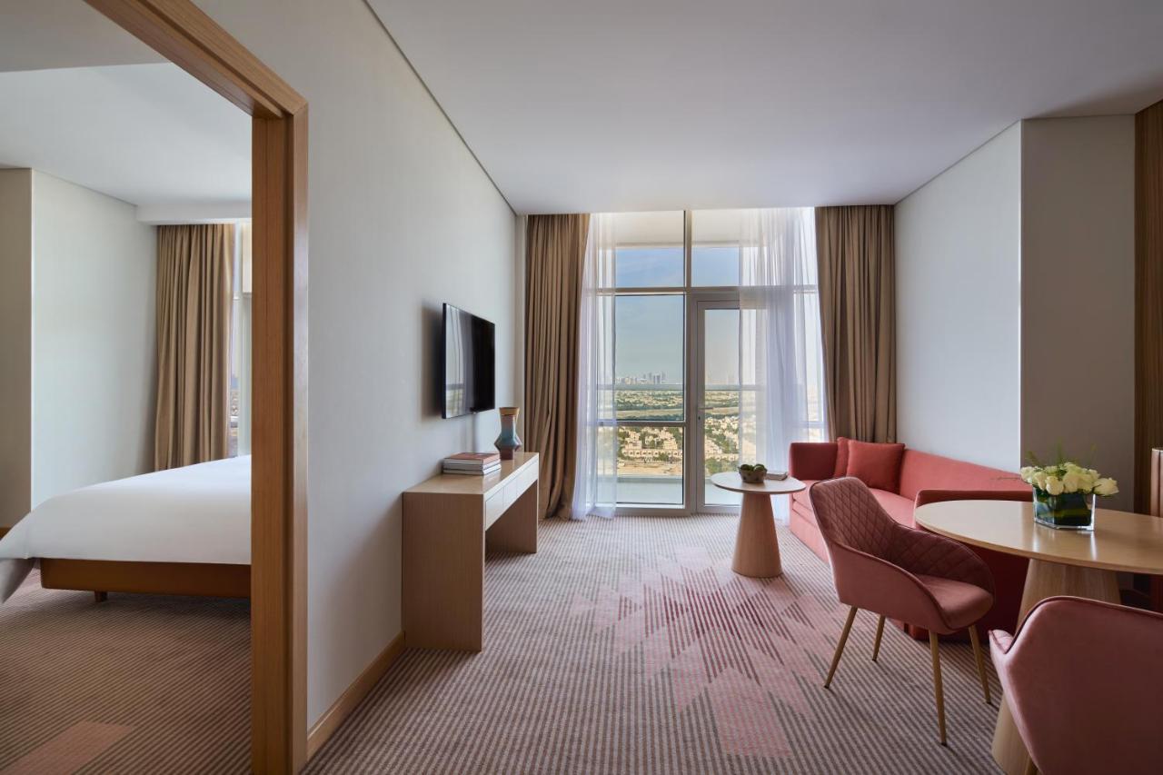 Novotel Jumeirah Village Triangle Dubai Exterior foto