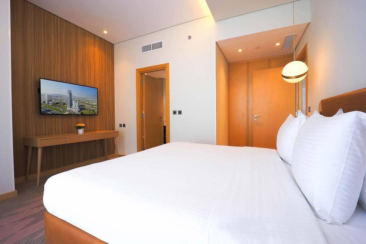 Novotel Jumeirah Village Triangle Dubai Exterior foto