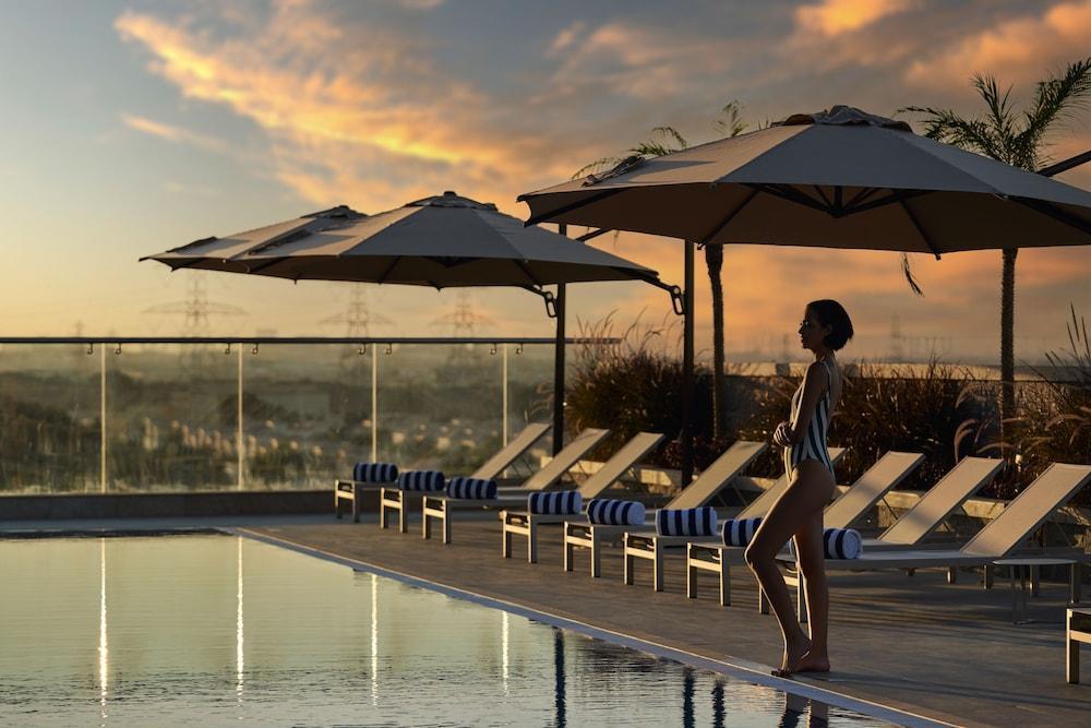Novotel Jumeirah Village Triangle Dubai Exterior foto