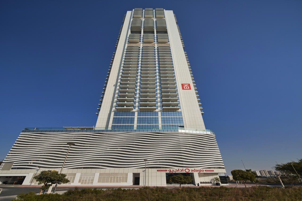 Novotel Jumeirah Village Triangle Dubai Exterior foto